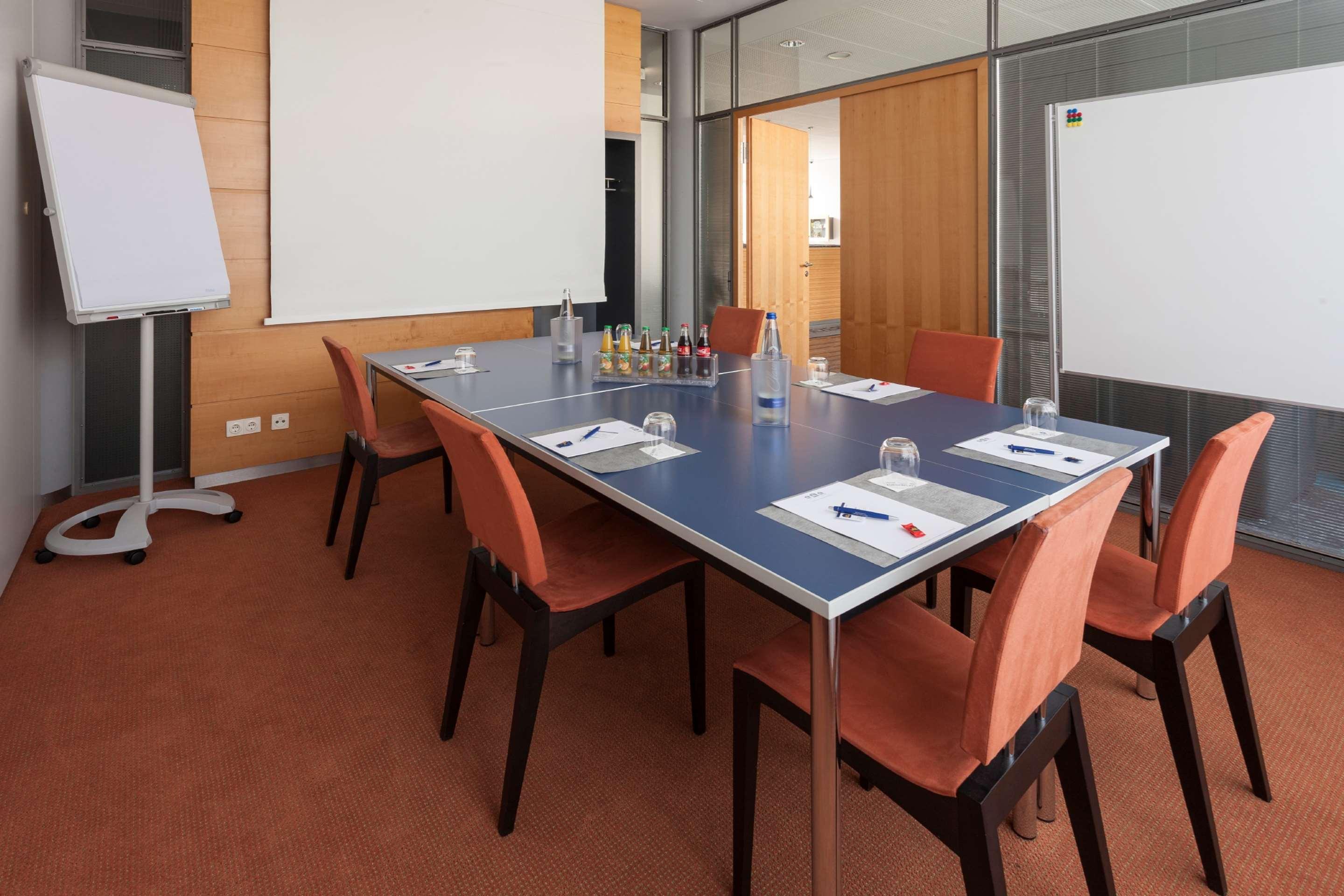 Best Western Hotel Am Europaplatz โคนิกส์บรุนน์ ภายนอก รูปภาพ