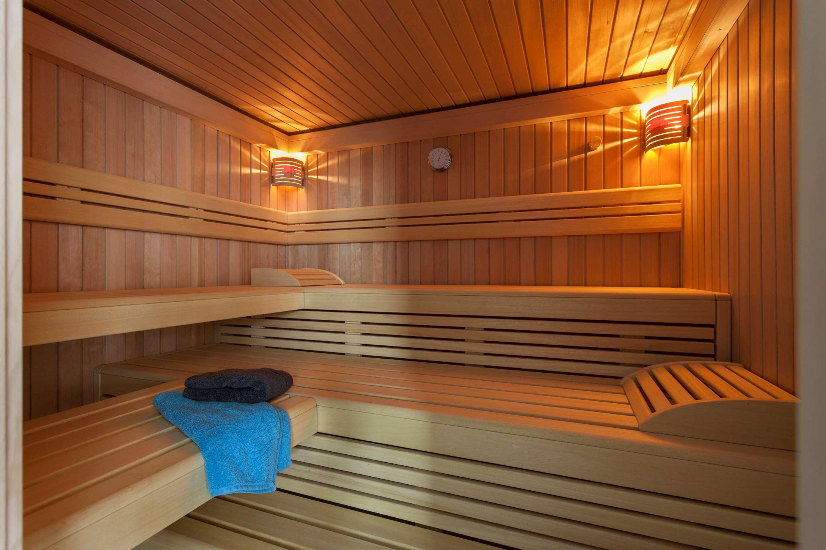 Best Western Hotel Am Europaplatz โคนิกส์บรุนน์ ภายนอก รูปภาพ