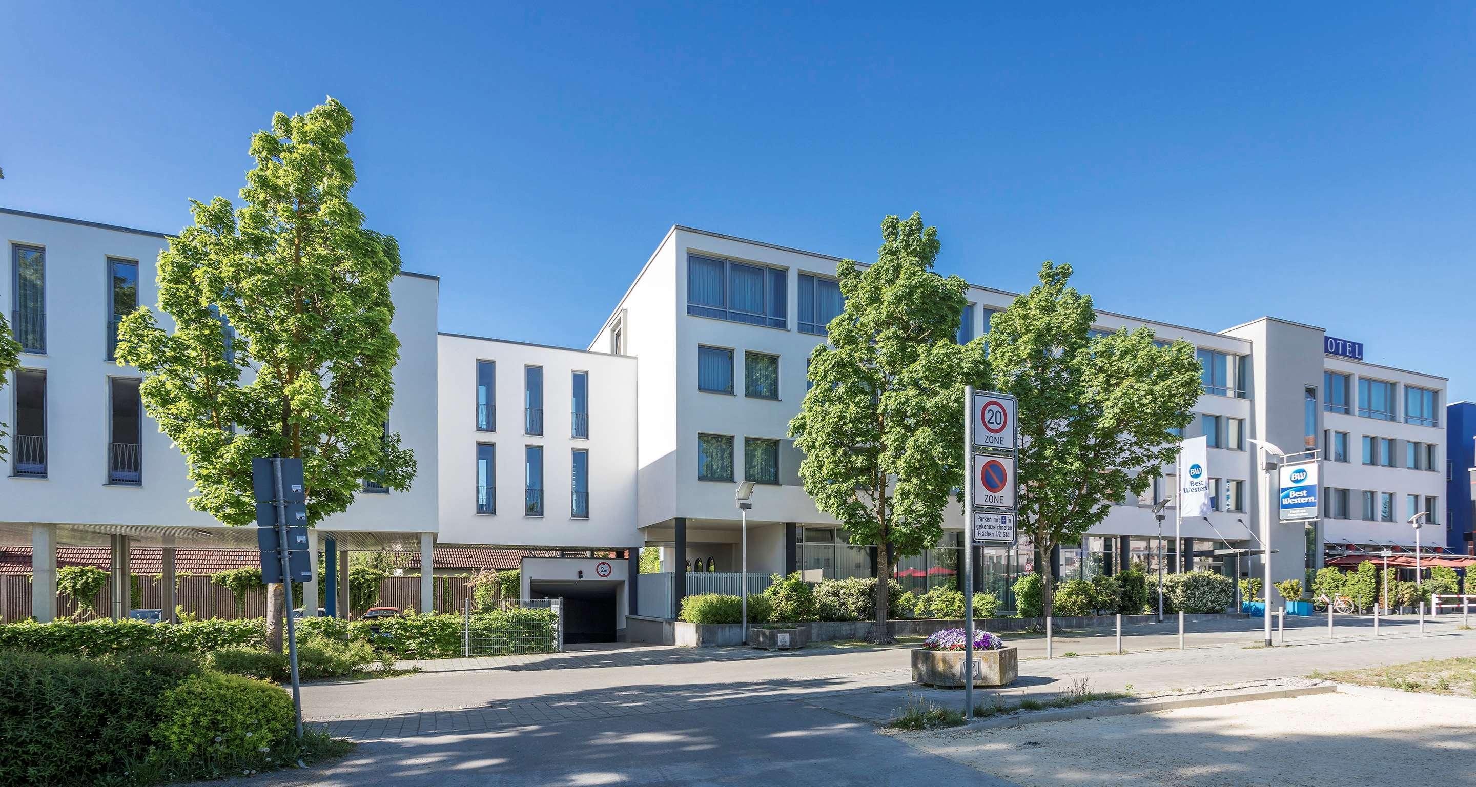 Best Western Hotel Am Europaplatz โคนิกส์บรุนน์ ภายนอก รูปภาพ