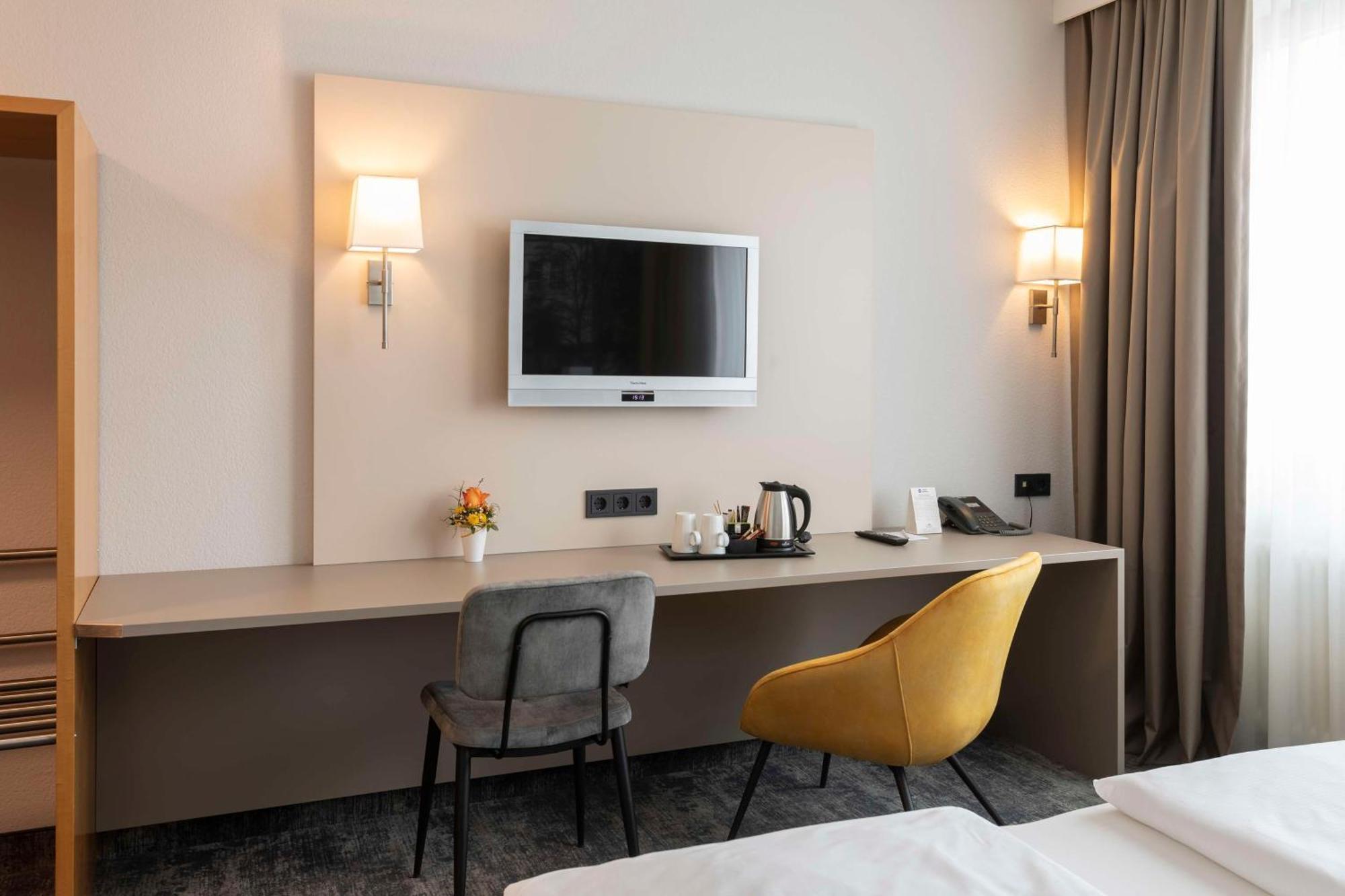 Best Western Hotel Am Europaplatz โคนิกส์บรุนน์ ภายนอก รูปภาพ