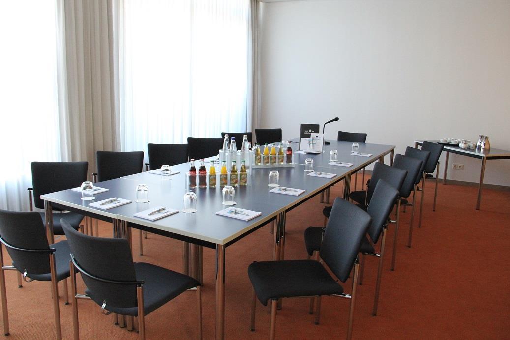Best Western Hotel Am Europaplatz โคนิกส์บรุนน์ ภายนอก รูปภาพ